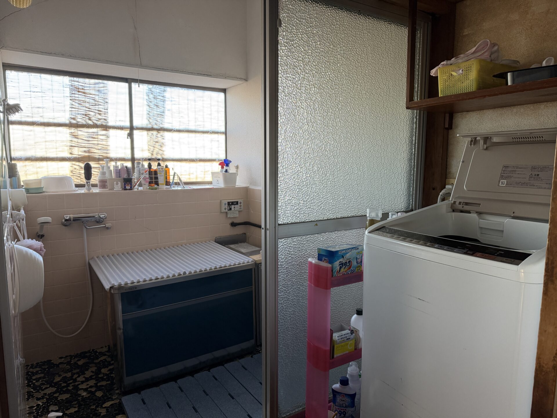 加茂市│毎日使う場所だから… 寒さが気になっていたお風呂を、あたたかく心地よい場所へ。の施工写真2